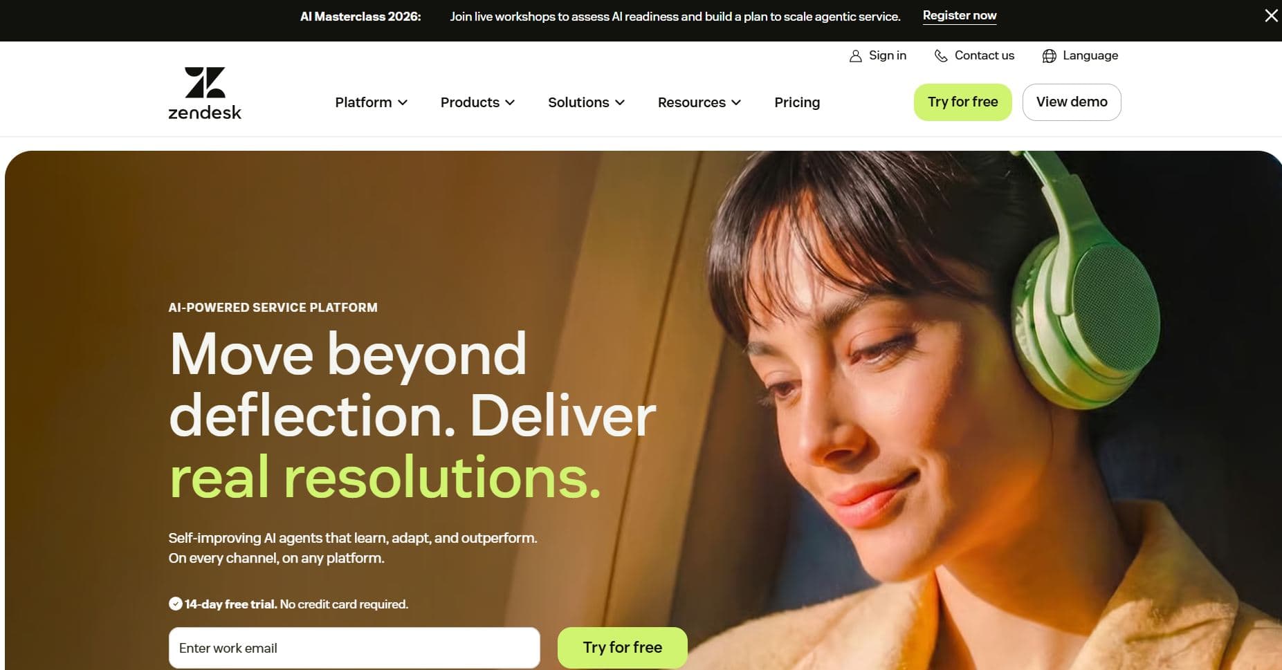 best-help-desk-software-7 Zendesk homepage promoting an AI-powered service platform with self-improving agents and a free trial.